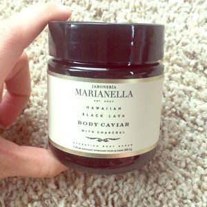 Marianella Hawaiian black lava body with caviar